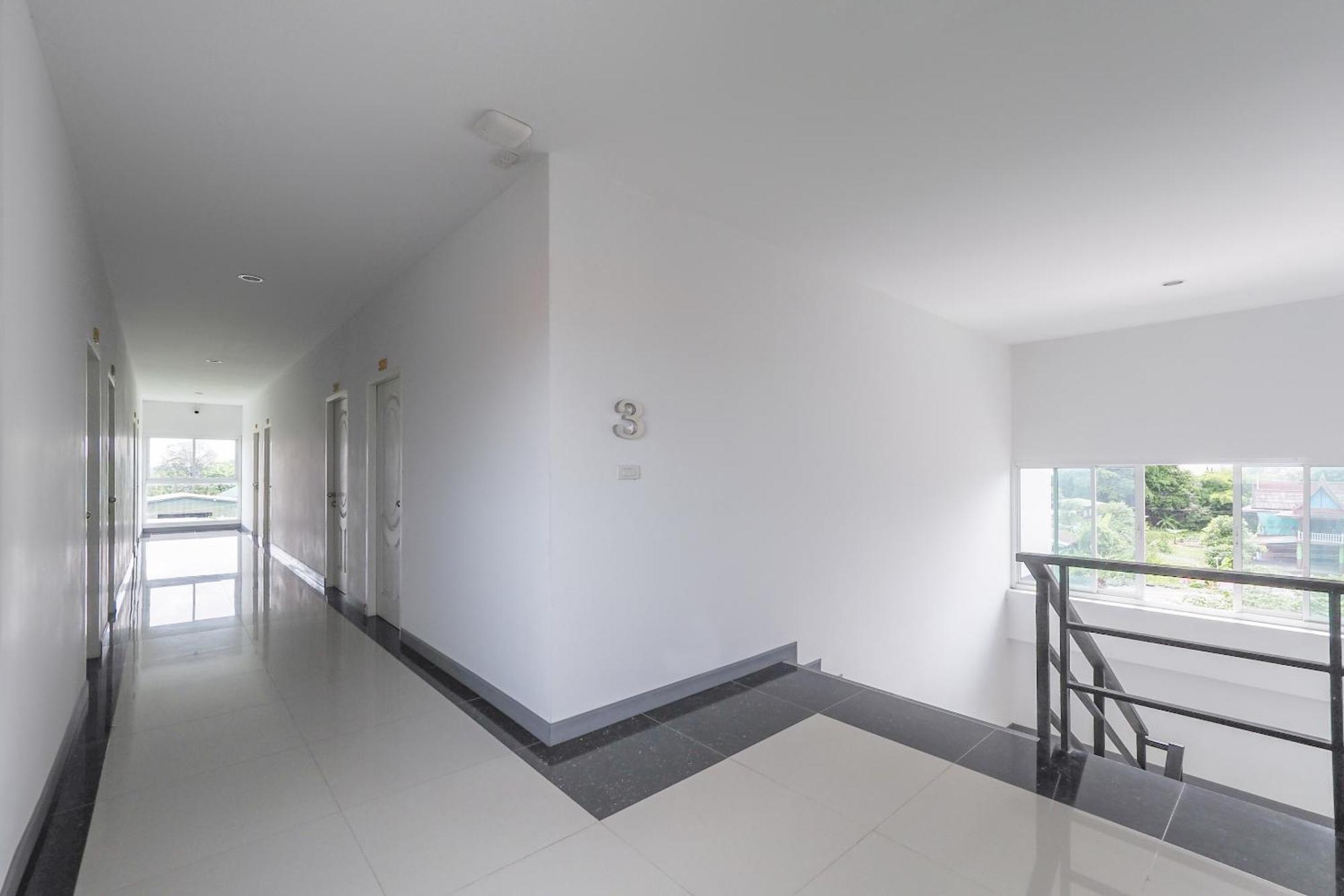K&K Apartment Самут Пракан Екстериор снимка